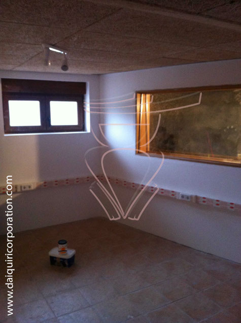 Fotografia obra daiquiri corporation, encolado suelo