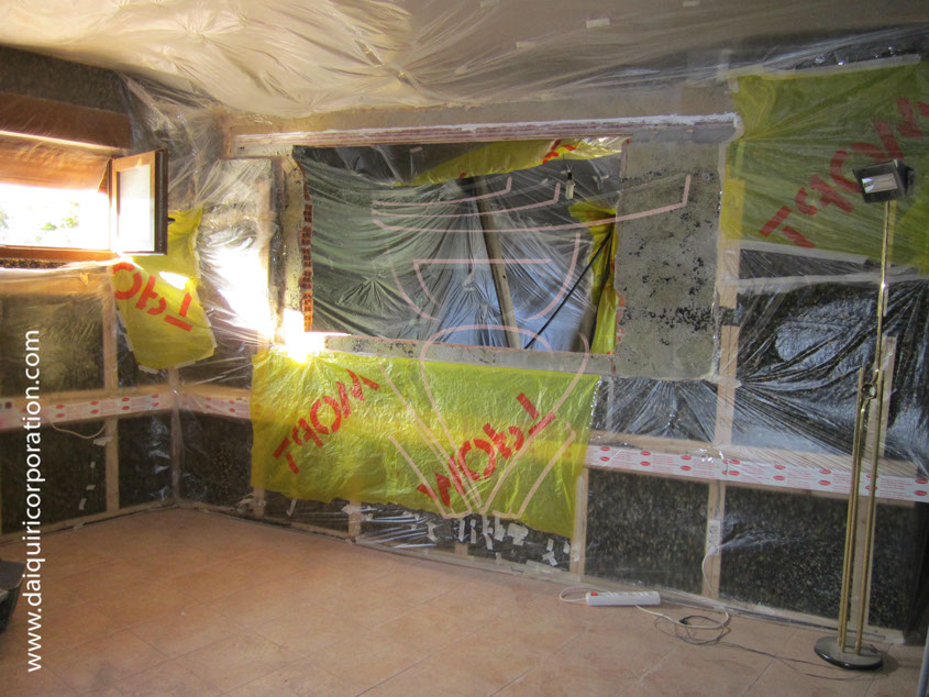 Fotografia obra daiquiri corporation, agujero pecera